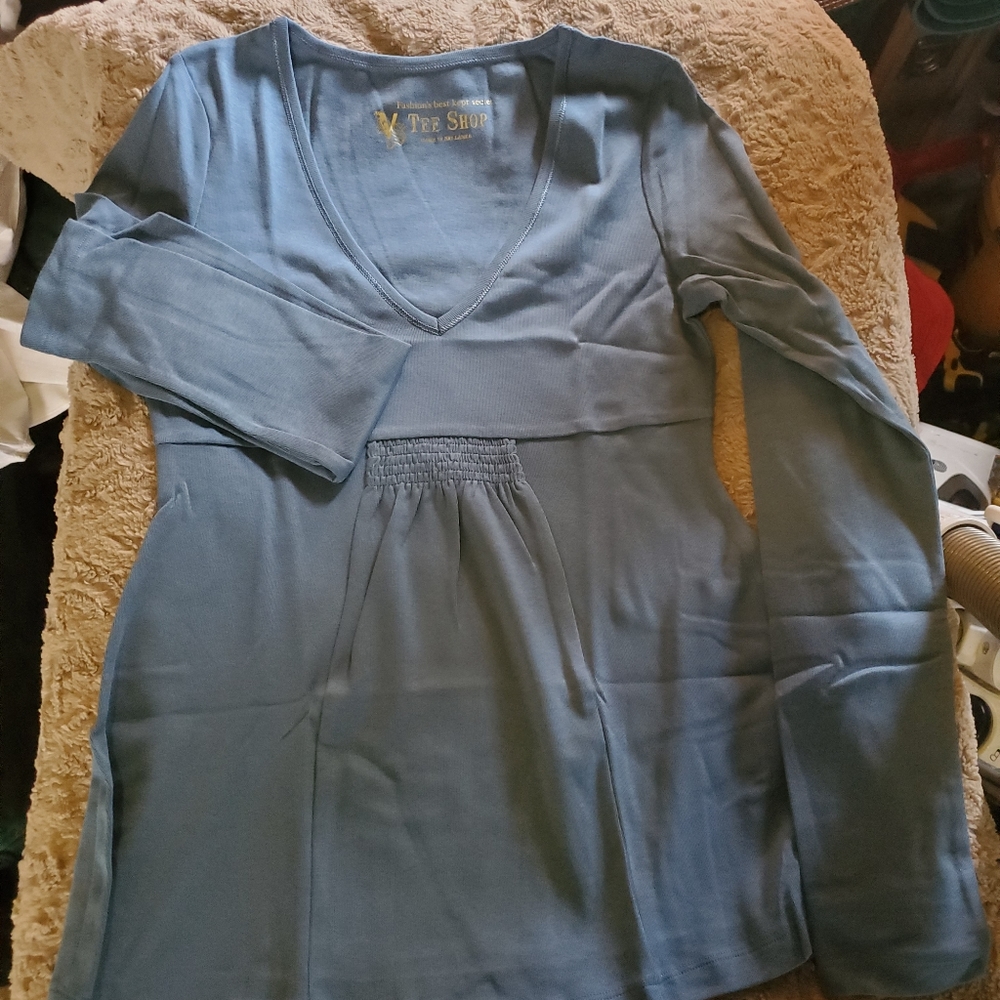 Victoria Secret Long sleeve Top. Size Medium